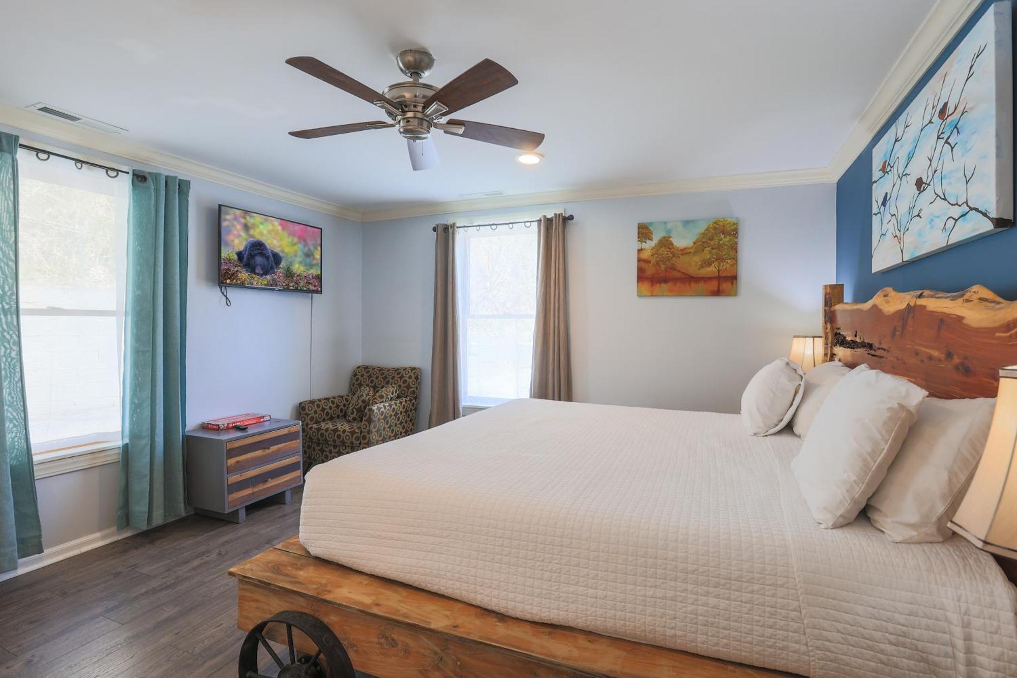 Relaxing 3Br Cottage 1 Mile To Main St Attractions Views 蓋特林堡 外观 照片