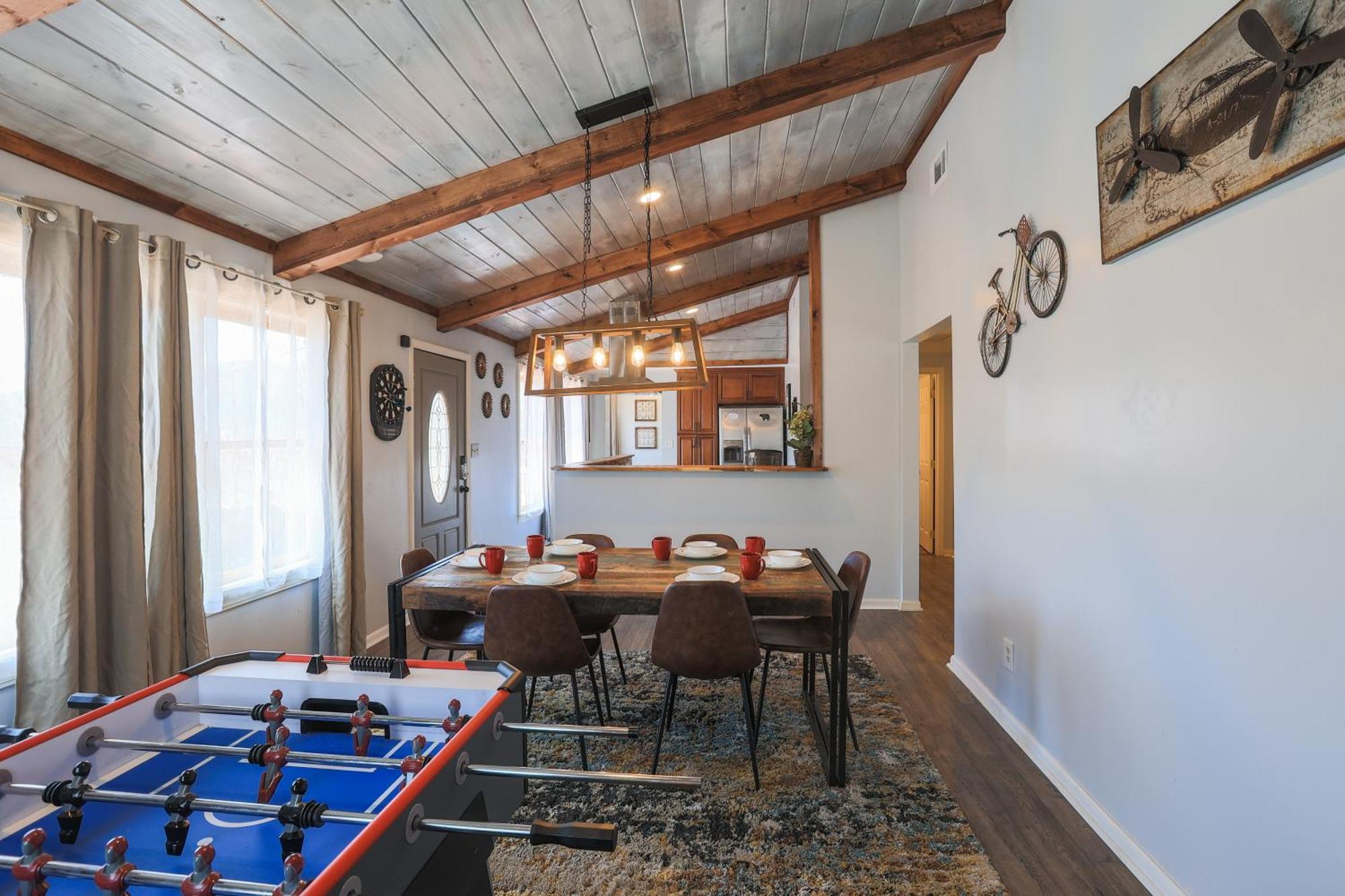 Relaxing 3Br Cottage 1 Mile To Main St Attractions Views 蓋特林堡 外观 照片